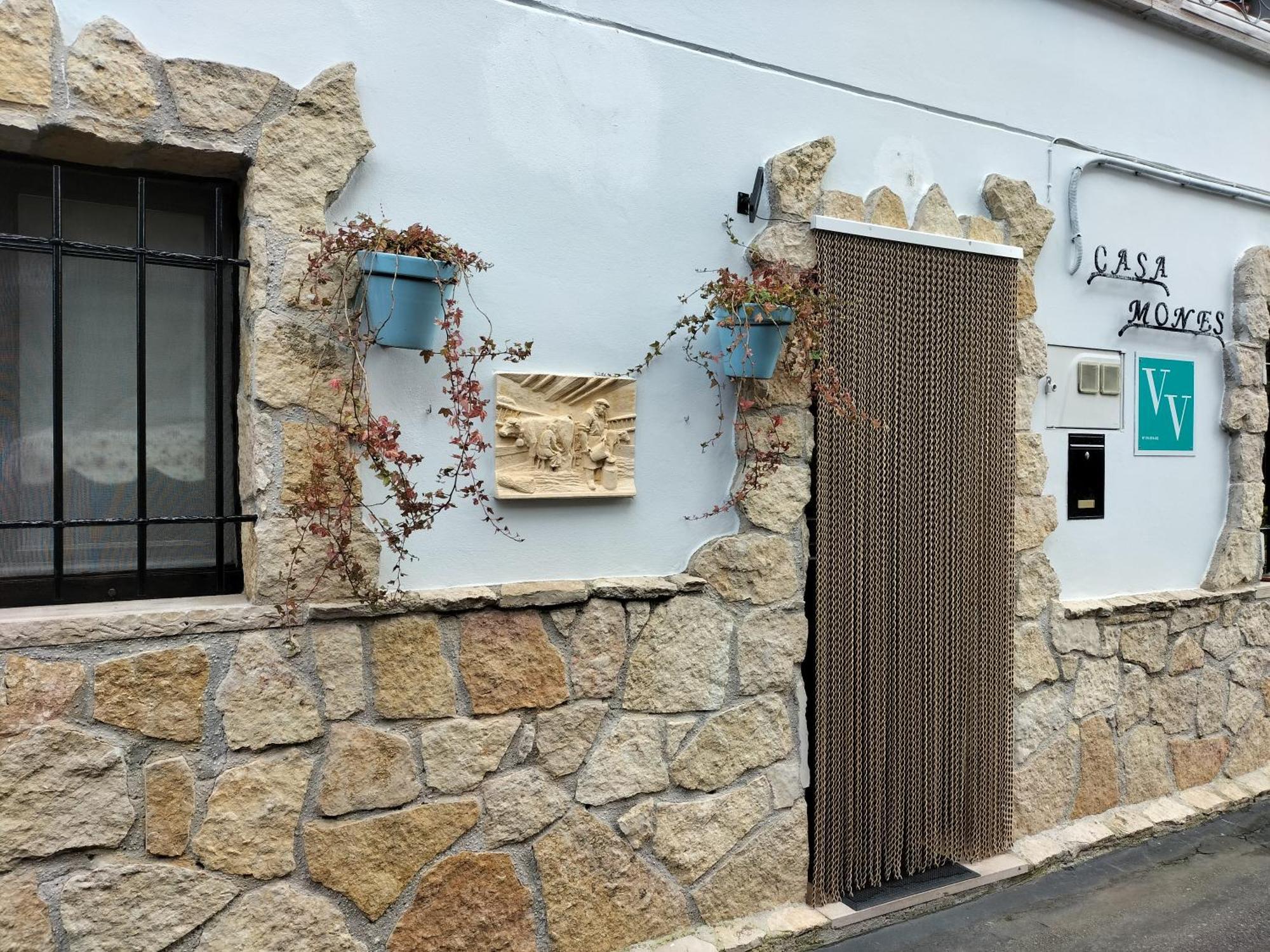 V.V Casa Mones Apartment Cangas de Onis Exterior photo